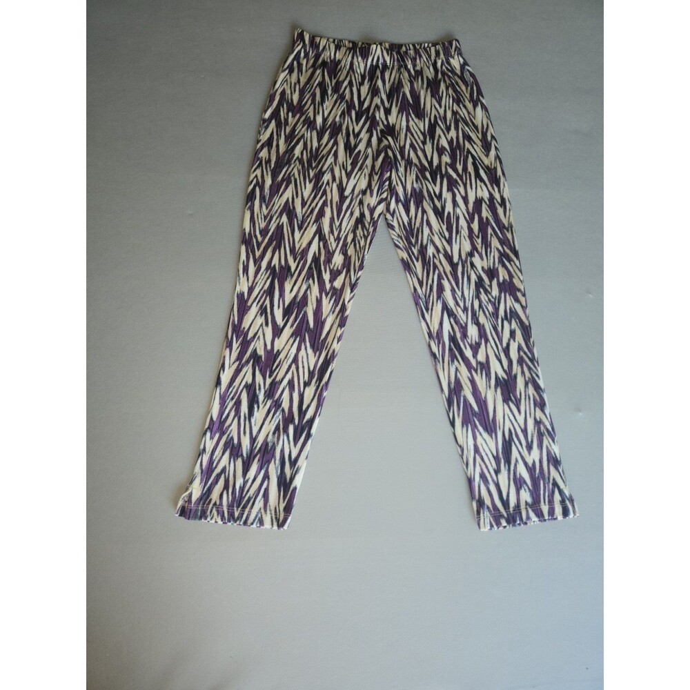 Chicos Travelers Purple Geometric Crop Pants NWT Size 0R Small Stretch Elastic